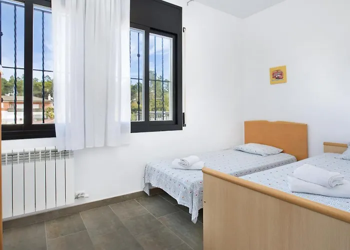 Villa Camel - Lloret De Mar *